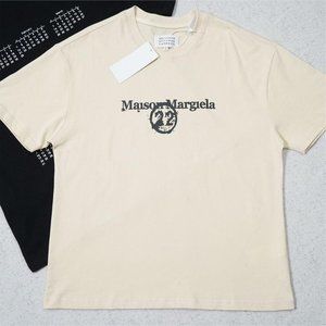 Maison Margiela Size 22 Printed T-Shirt Short Sleeve Beige